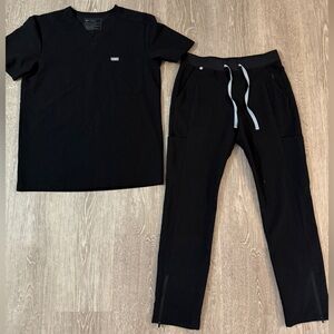 FIGS Scrub Set- Small Black